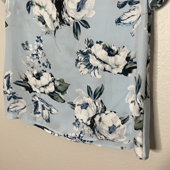 Karl Lagerfeld Paris Floral Printed Tie Neck Blouse Blue - Picture 8 of 8